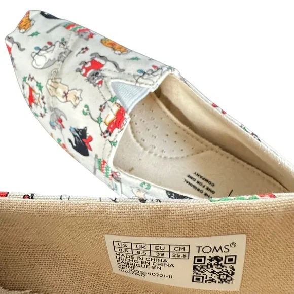 TOMS Christmas Cat Print Slip-On Canvas Flats - Picture 9 of 10